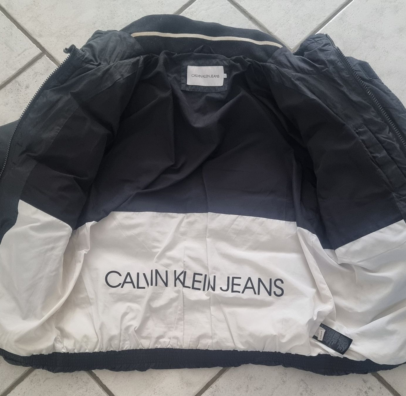 Calvin Klein Giacche: Calvin Klein Winterjacke – Usato da Utzenstorf venduto da Trix02 2