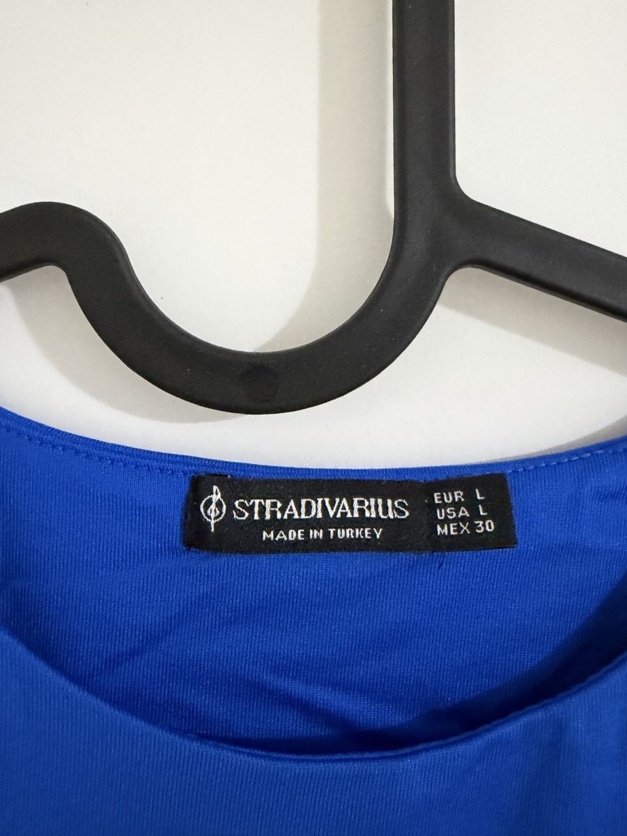 Stradivarius Tops: Body bleu sans manches – D'occasion à Monthey par Sevdije.Kololli 1
