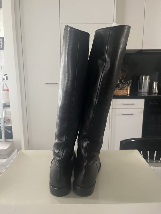 Bottes hautes en cuir noir 2