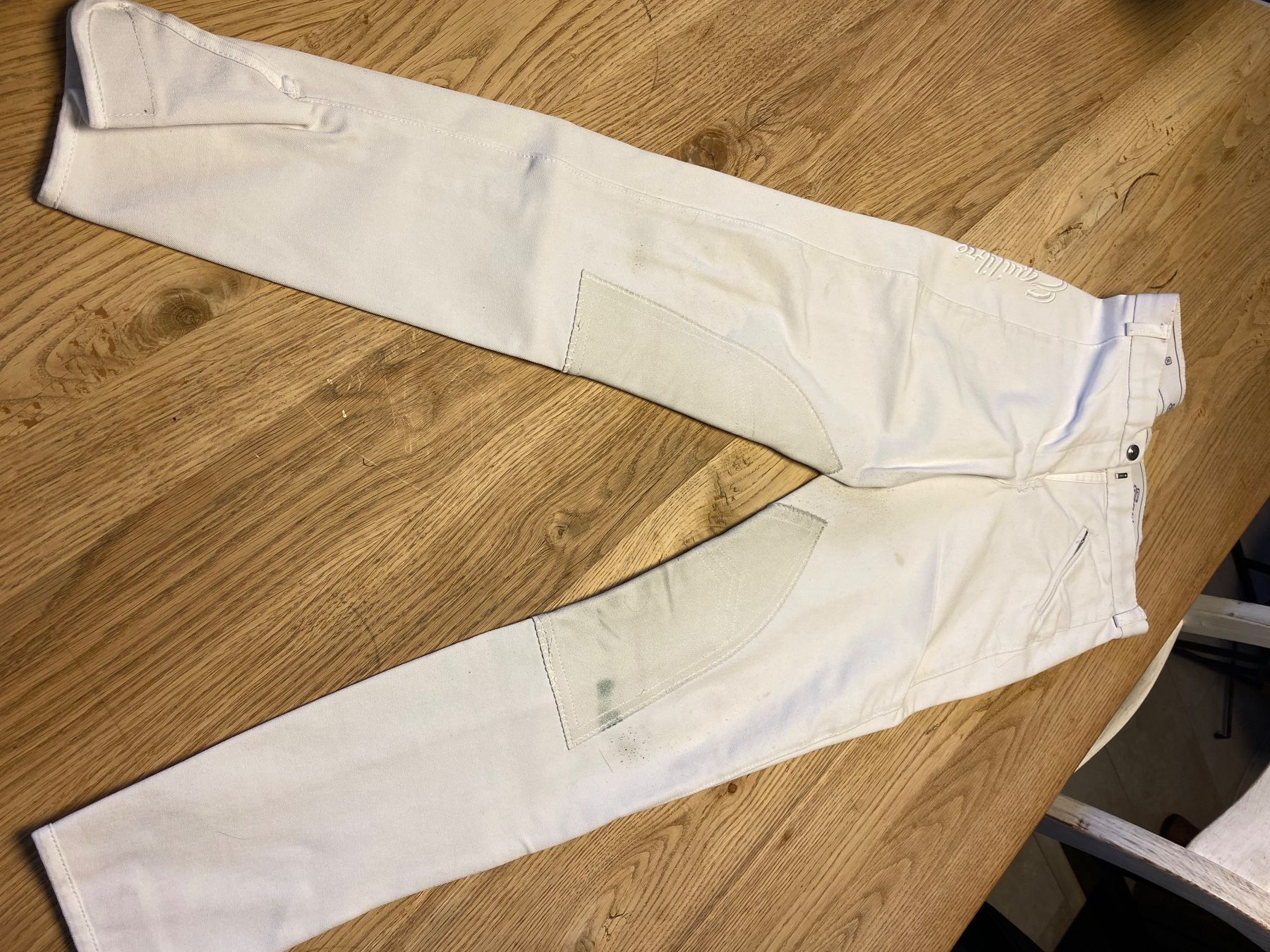 Pantaloni: Weisse Reithose von Equilibre, Gr. 34 – Usato da Bourguillon venduto da Jemalu 4