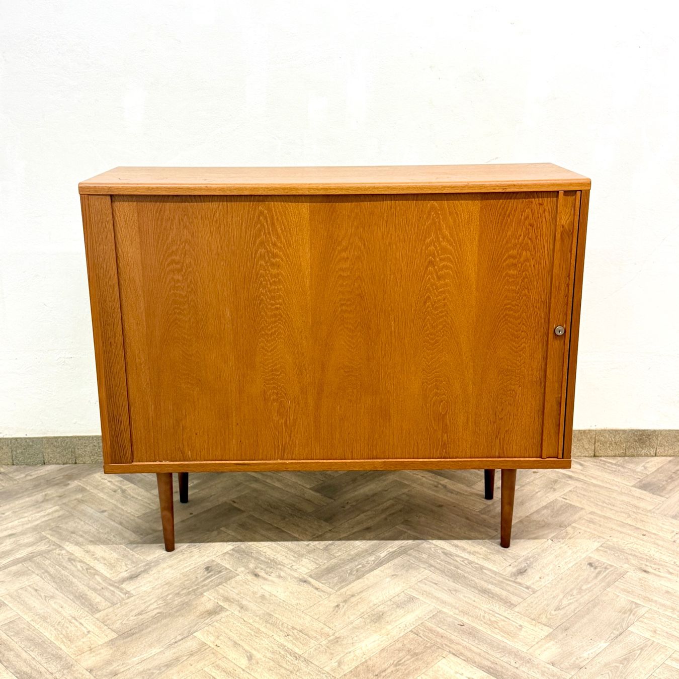 Cassettiere: Mid Century Sideboard mit Tambour-Doors ab 1.00CHF – Usato da basel venduto da vintory.ch 3