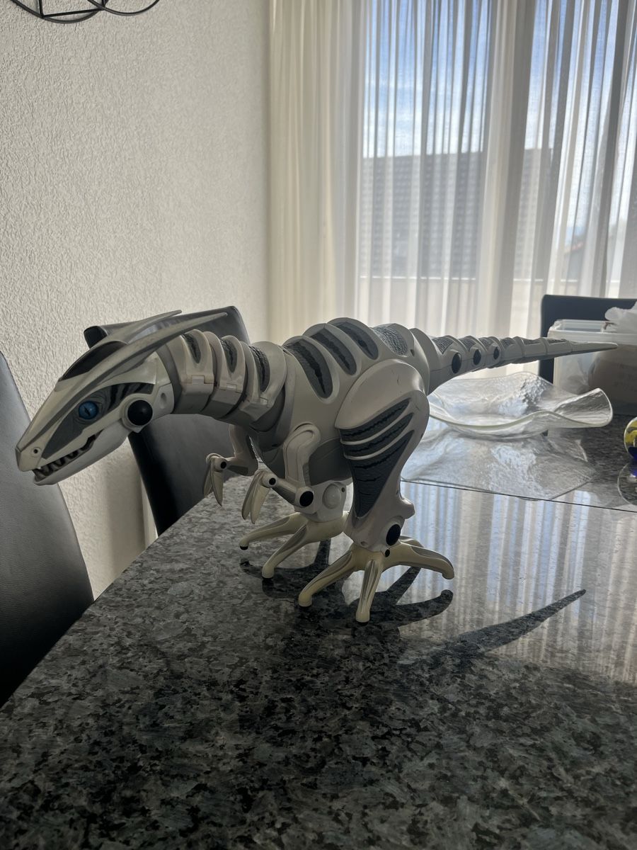 Jouets: JOUETS Robot et Dinosaure avec Commande vintage  – D'occasion à Crissier par Texavery01 6