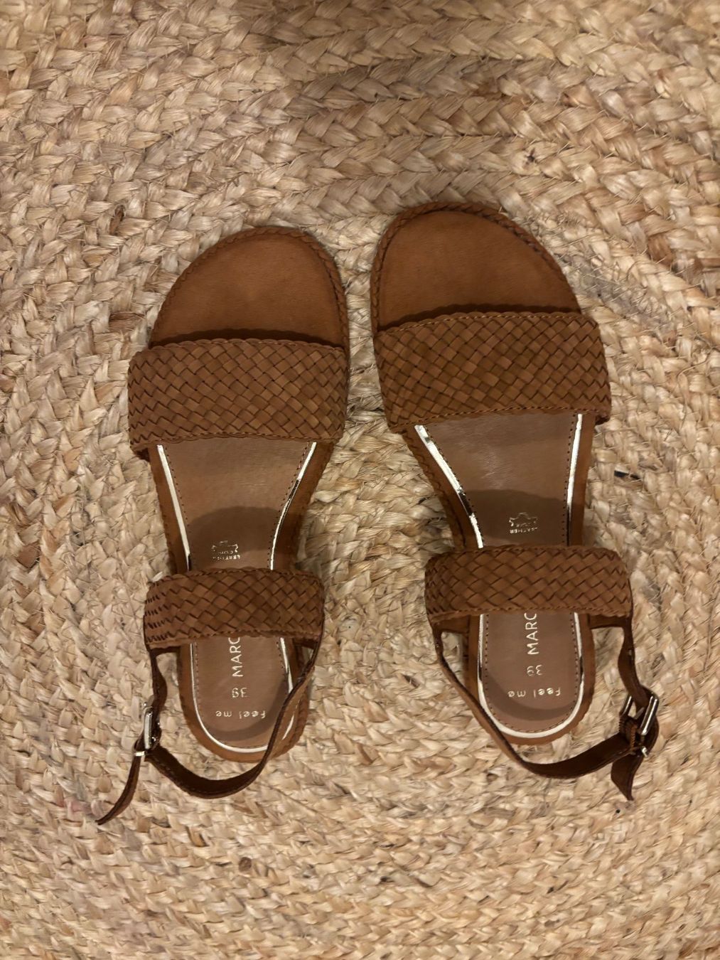 Scarpe da donna: Sandales beige en cuir – Usato da Dully venduto da IrinaA21 1
