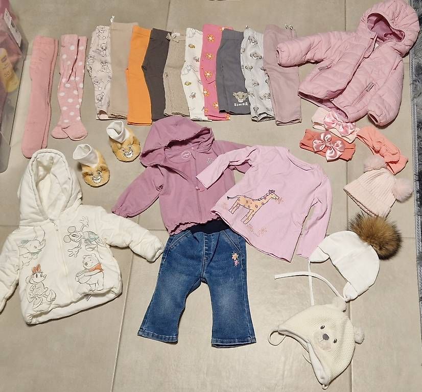 Lotti & Set di vestiti: Babypaket 6-9 Mt. neuwerig – Nuovo (secondo la descrizione) da Plons venduto da fra_8cp5