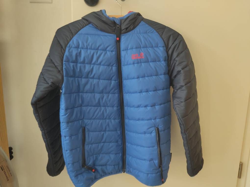 Jack Wolfskin Jacken: Veste taille 152 jack wolfskin – Neu (gemäss Beschreibung) aus Petit-Lancy von chevalier 1