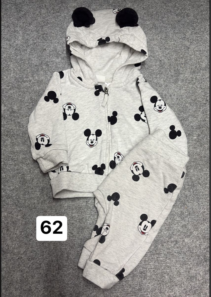 Lotti & Set di vestiti: 62 H&M Disney – Usato da Claro venduto da DeZeDo