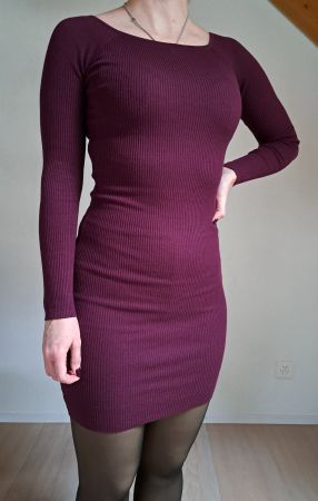 Bordeaux Strickkleid