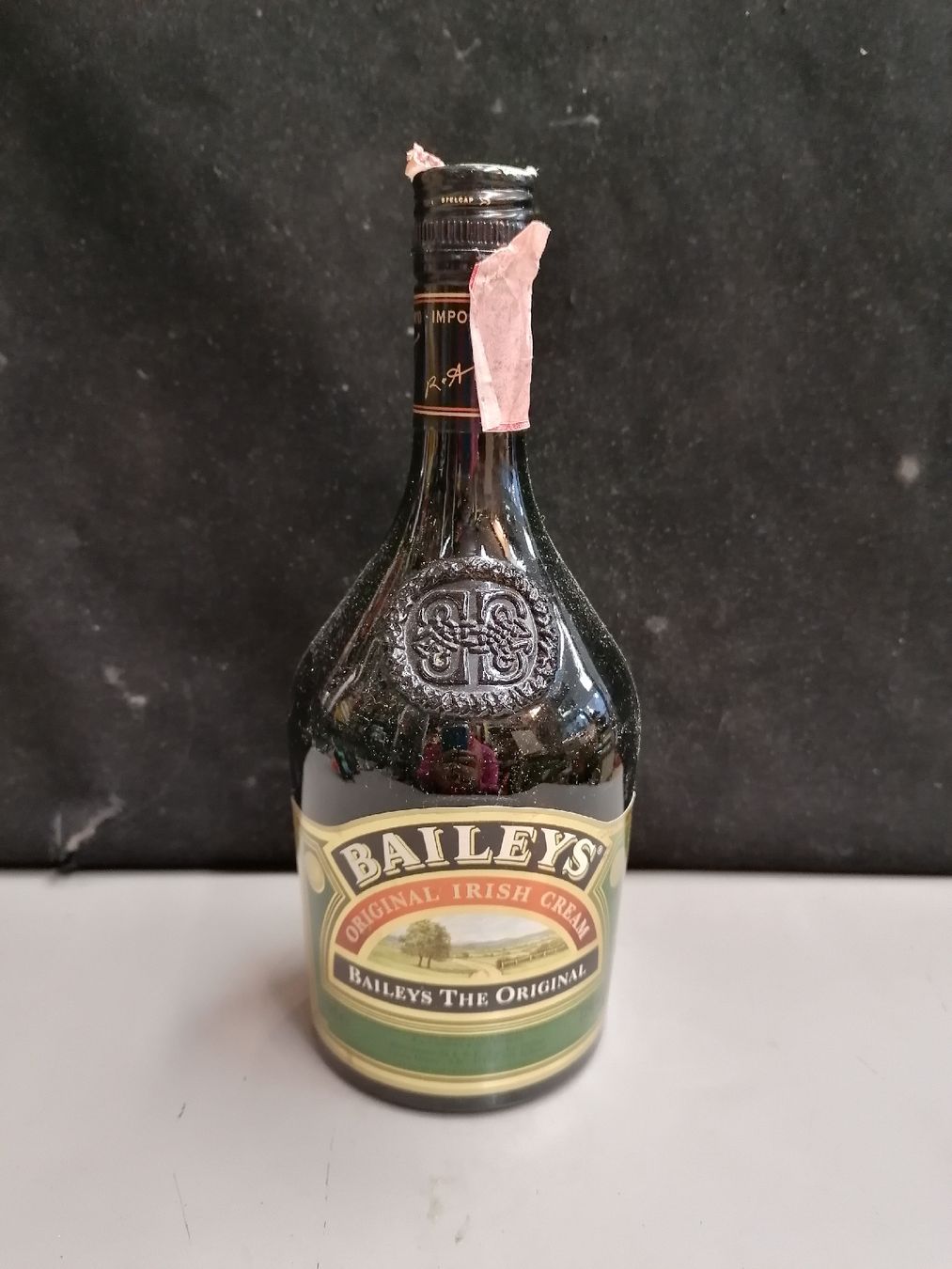 Bevande alcoliche: BAILEYS  – Usato da Genève venduto da Leboucheoreilles