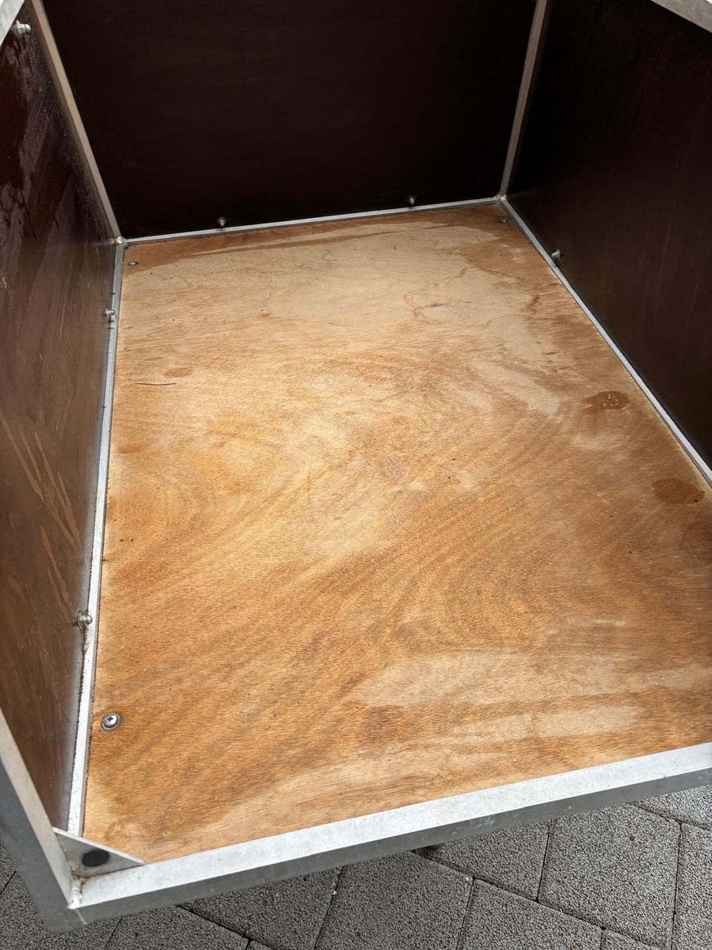 Cages, transport & sécurité: Hundebox – D'occasion à Sarmenstorf par Sanbartolomeo 1