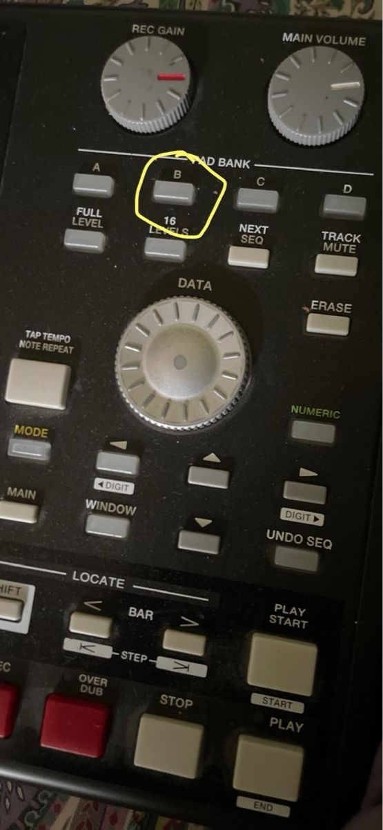 Akai Instruments de musique: MPC1000 – D'occasion à Zürich par dim_pm2h 3