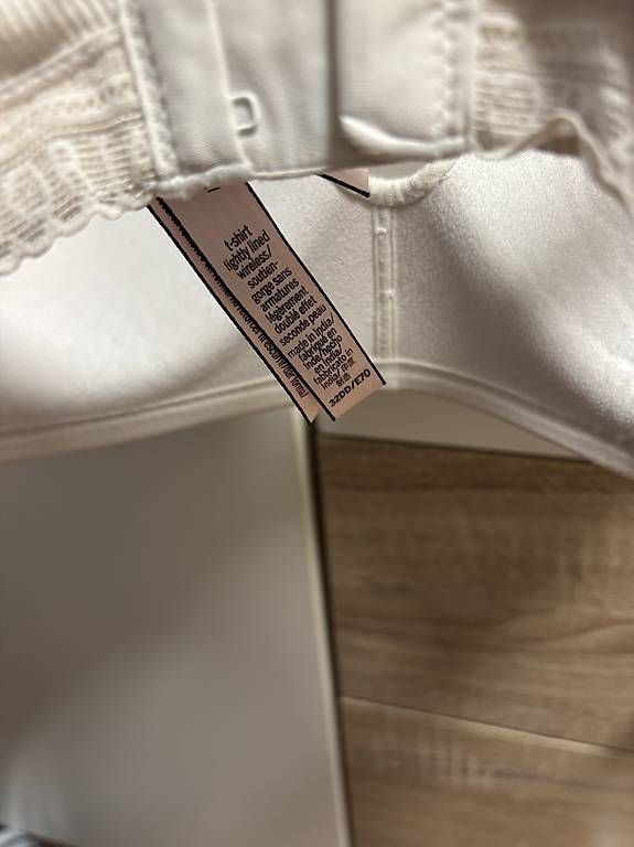 Altra biancheria intima: BH Victoria Secret 75D – Usato da St. Gallen venduto da mustang96 2