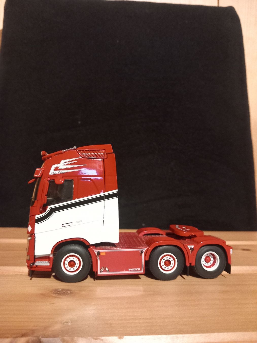 Volvo Modellini d'auto: 1/50 Volvo Limited Edition – Nuovo (secondo la descrizione) da Strengelbach venduto da Imprezaboy1 2