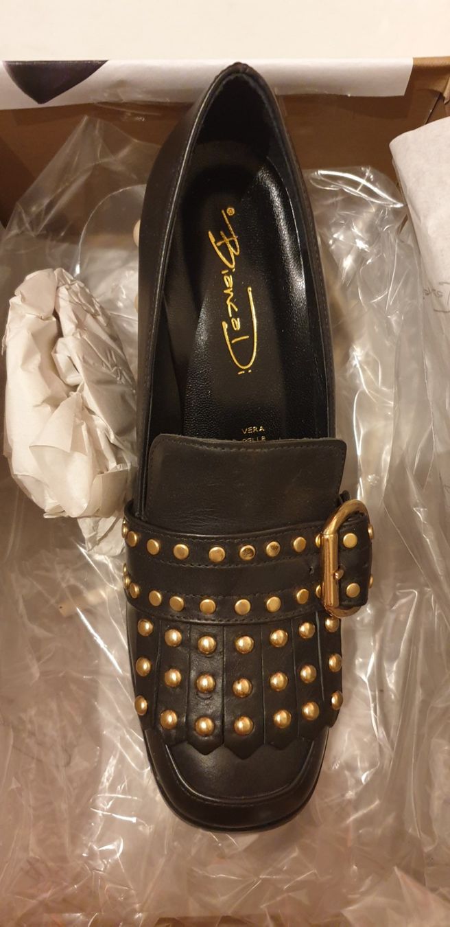 Scarpe da donna: Schuhe neu mit Nieten und Perlen Gr.37 – Nuovo e nell'imballaggio originale da Wettswil venduto da the_jr6l 1
