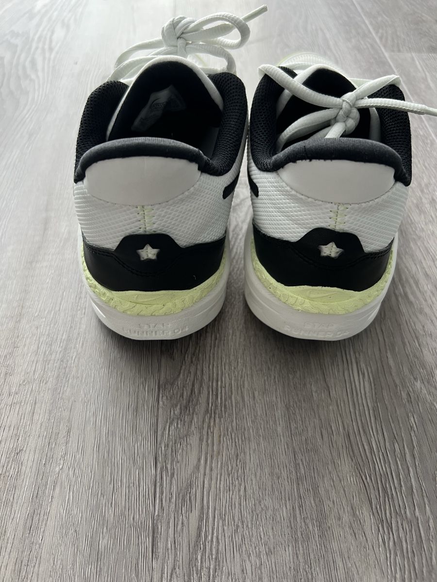 Nike Chaussures garçon: Nike - basket - taille 40 – D'occasion à Ste-Croix par Caramel31 2