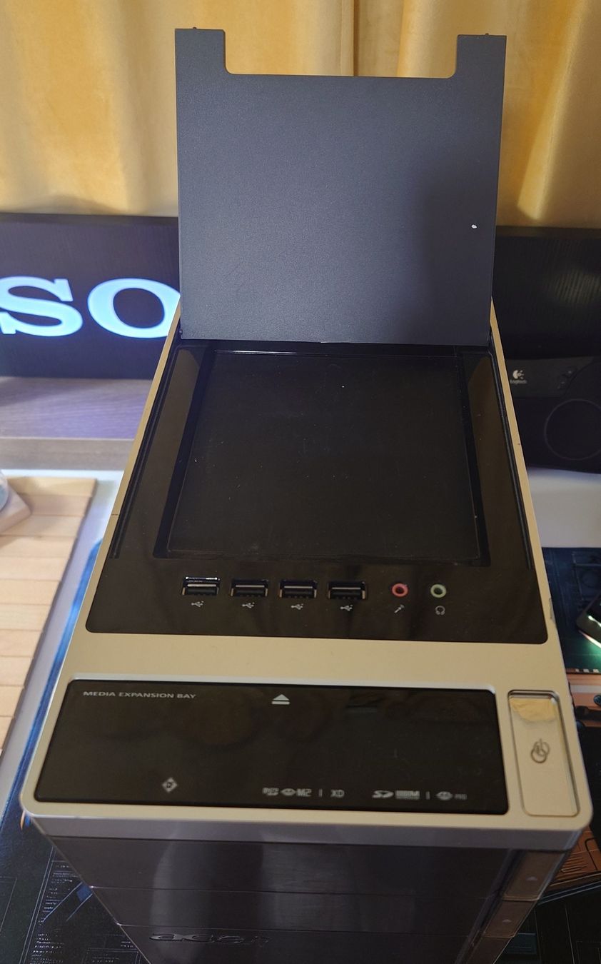 Acer PC: Home Office Computer mit 12 GB Ram, SSD & Windows 11! – Usato da Ennetmoos venduto da Faders 2