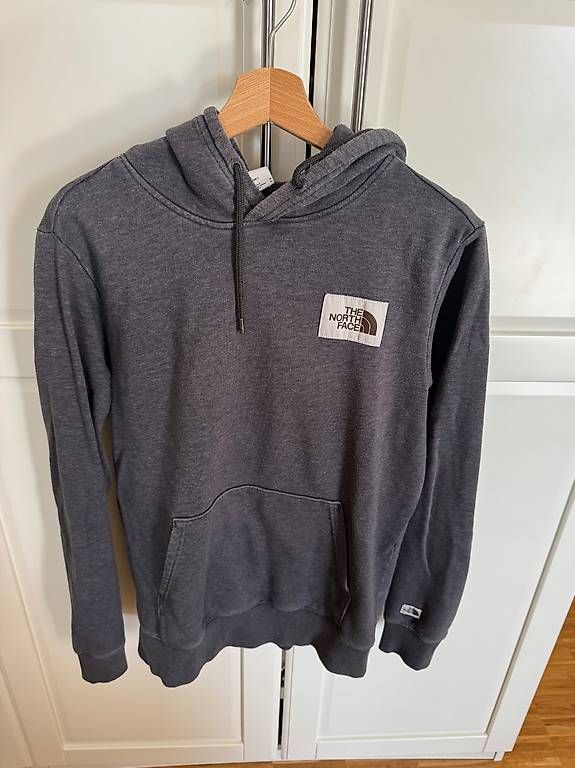 Pullover & Sweatshirts: North Face Hoodie – Gebraucht aus Zürich von _nushy