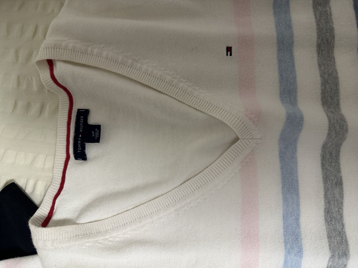 Tommy Hilfiger Maglioni & Felpe: Damen Pullover Tommy Hilfiger gestreift Grösse S  – Usato da Glattbrugg venduto da SMusic98 3
