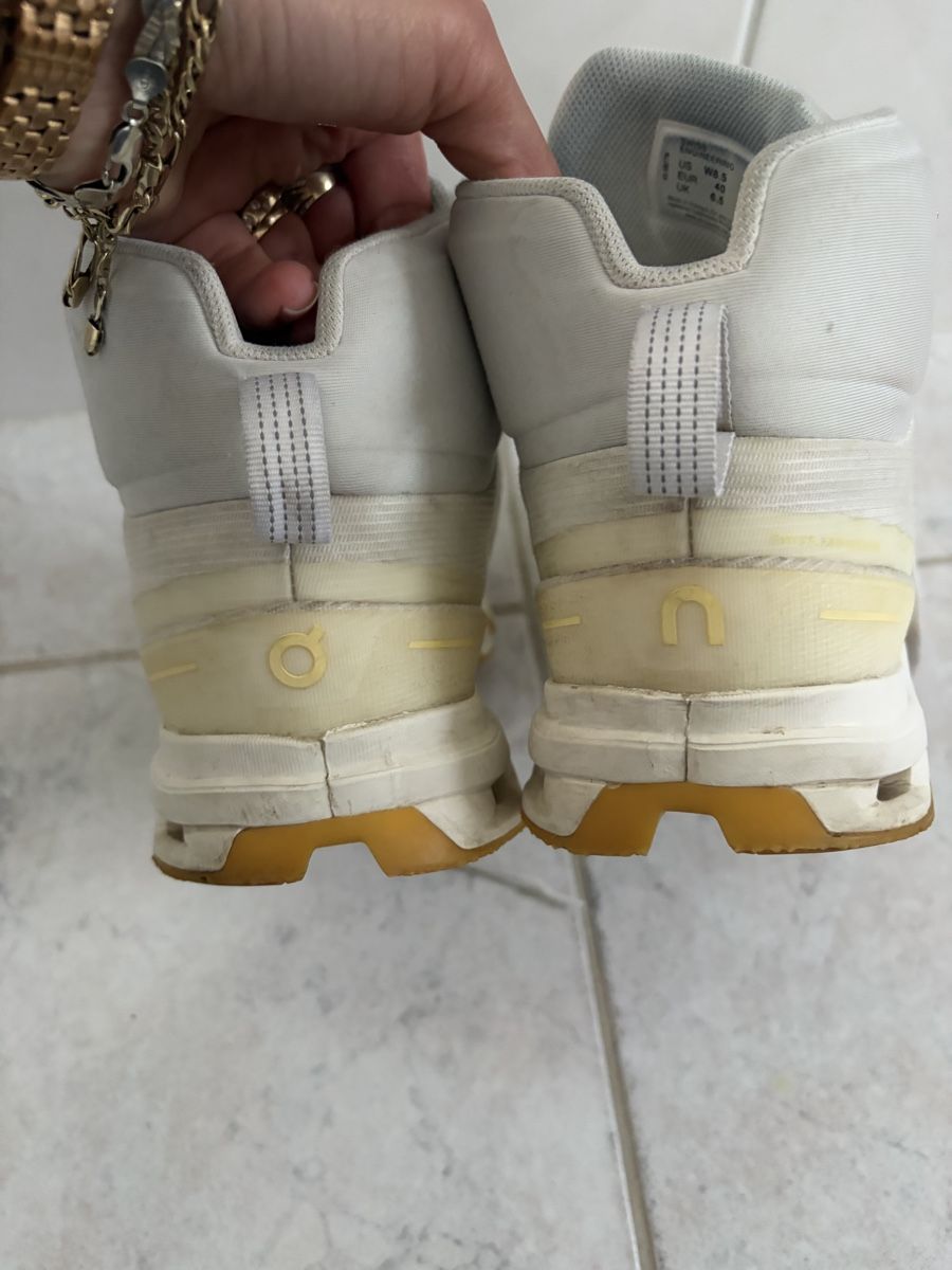 On Chaussures femmes: On Cloud Hi Waterproof Swiss Edition Wanderschuhe Gr.40 – D'occasion à Sevelen par gsandax 5