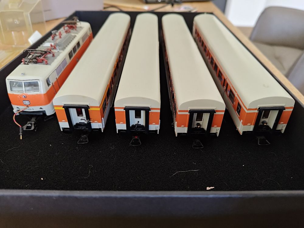 Märklin Trains électriques: Märklin 3655 BR 111mit S-Bahn Personenwagen – D'occasion à Berikon par TopLok1 1