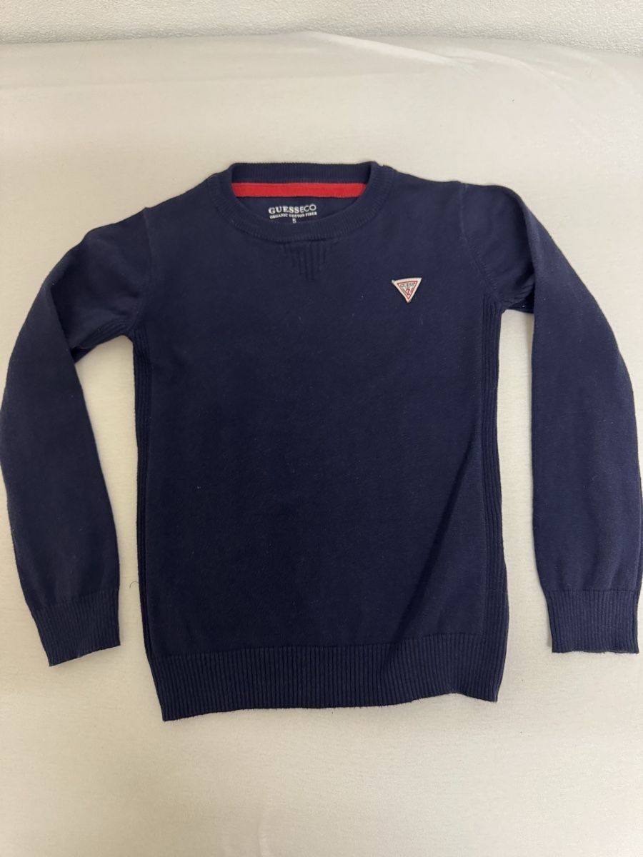 Guess Kleiderpakete & -sets: 2 Pullover Kinder Armani und  Guess Grösse 110 – Neu (gemäss Beschreibung) aus Oberengstringen von lor_8y27 2