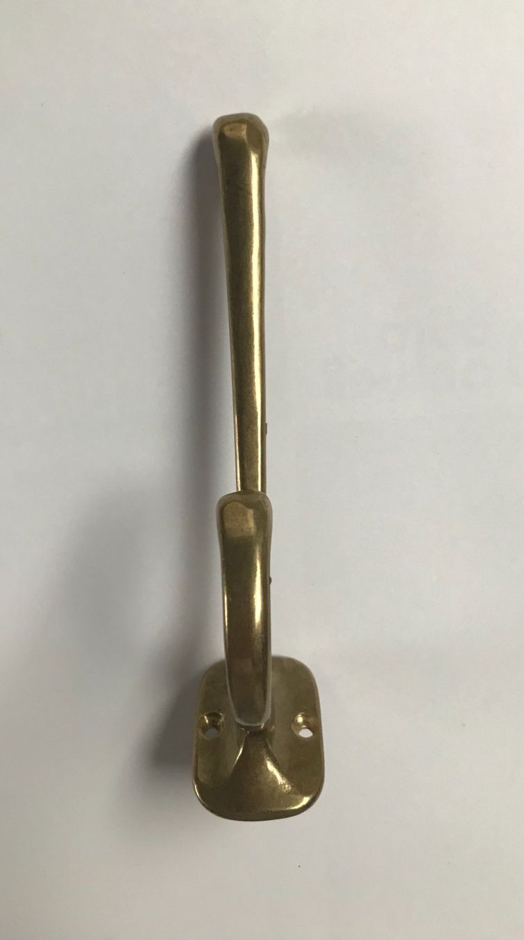 Eisenwaren: 4 Kleider Haken messing (alt) – Gebraucht aus Wichtrach von pyenest 2