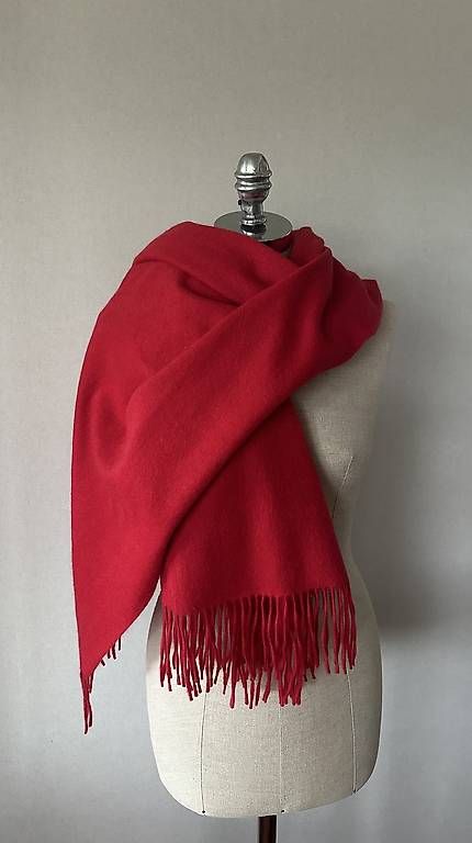 Foulard & Sciarpe: Kaschmirschal rot – Usato da Würenlos venduto da avauva 1