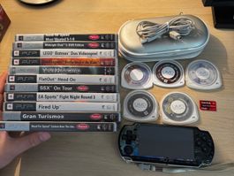 PSP Konsole mit Spielen und Zubehör