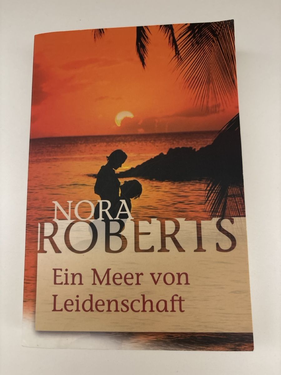 Libri: Nora Roberts: Ein Meer von Leidenschaft – Usato da Rain venduto da liv_28js