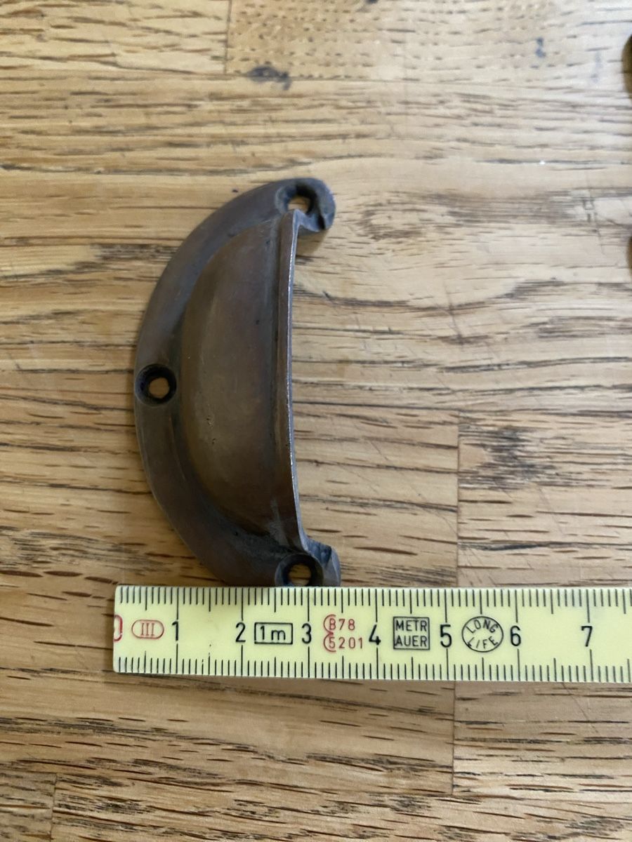 Ferramenta: 6 Muschelgriffe – Usato da Flawil venduto da Naphtali 3