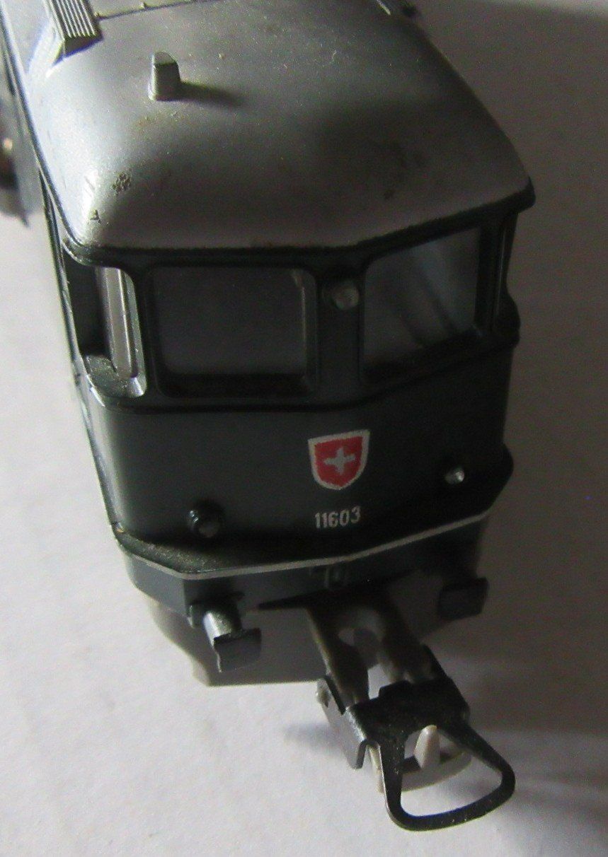 SBB/CFF/FFS Modellini di ferrovie: Lima E. - Lokomotive HO Analog SBB Ae 6/6 11603 – Usato da Rüdtligen venduto da Carfield04 4