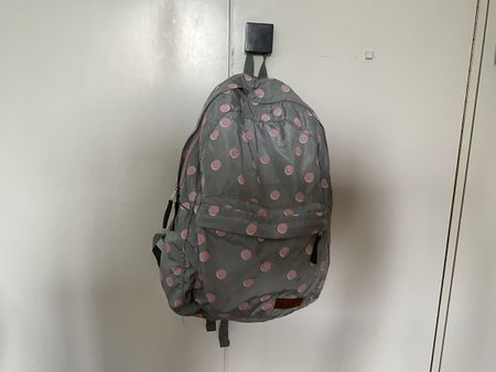 Faltbarer Rucksack „Taschenzauber“ hellgrau mit rosa Punkten