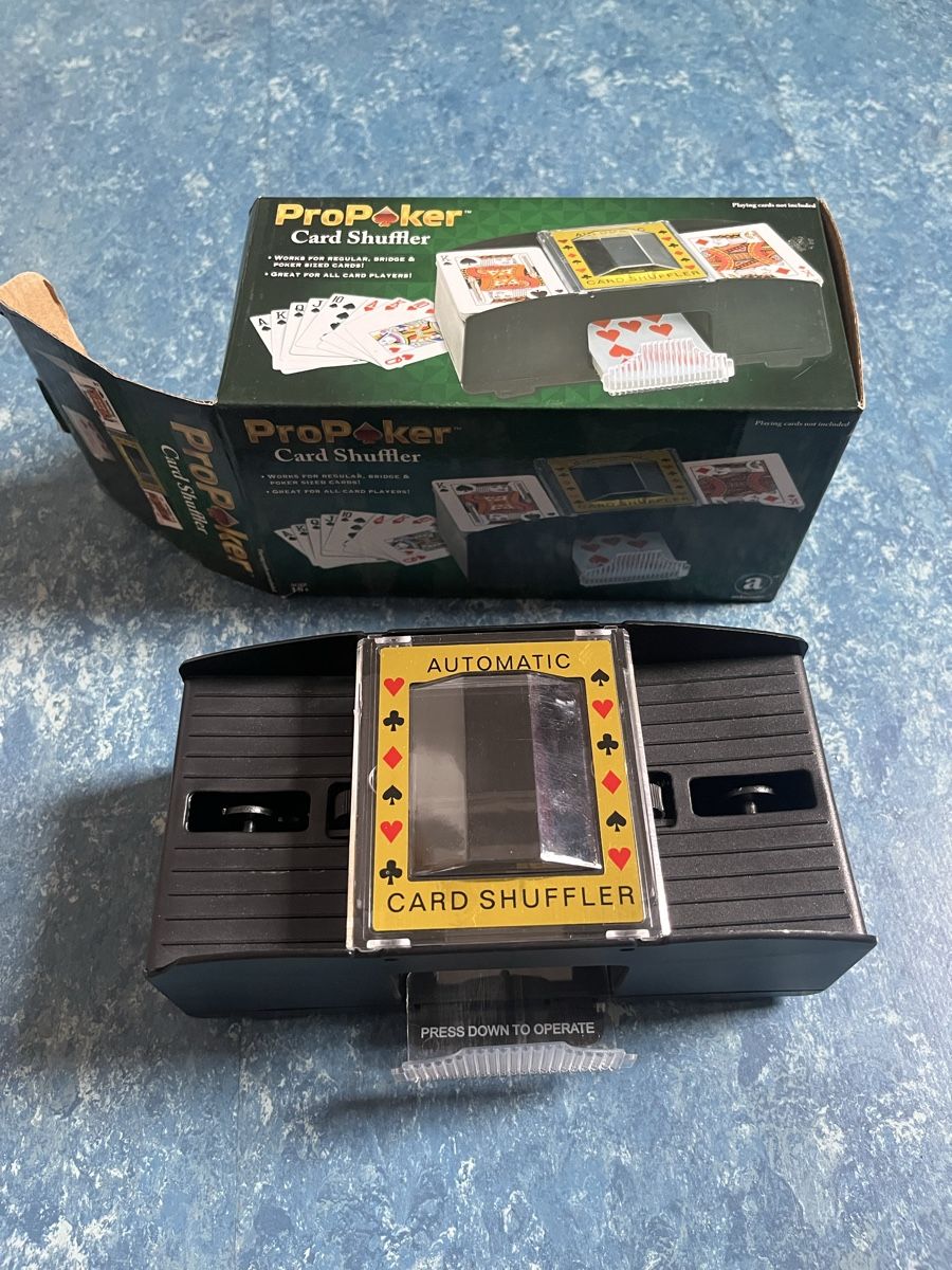 Spielautomaten: ProPoker Automatic Card Shuffler mit Originalverpackung – Gebraucht aus Grenchen von Shyla1611