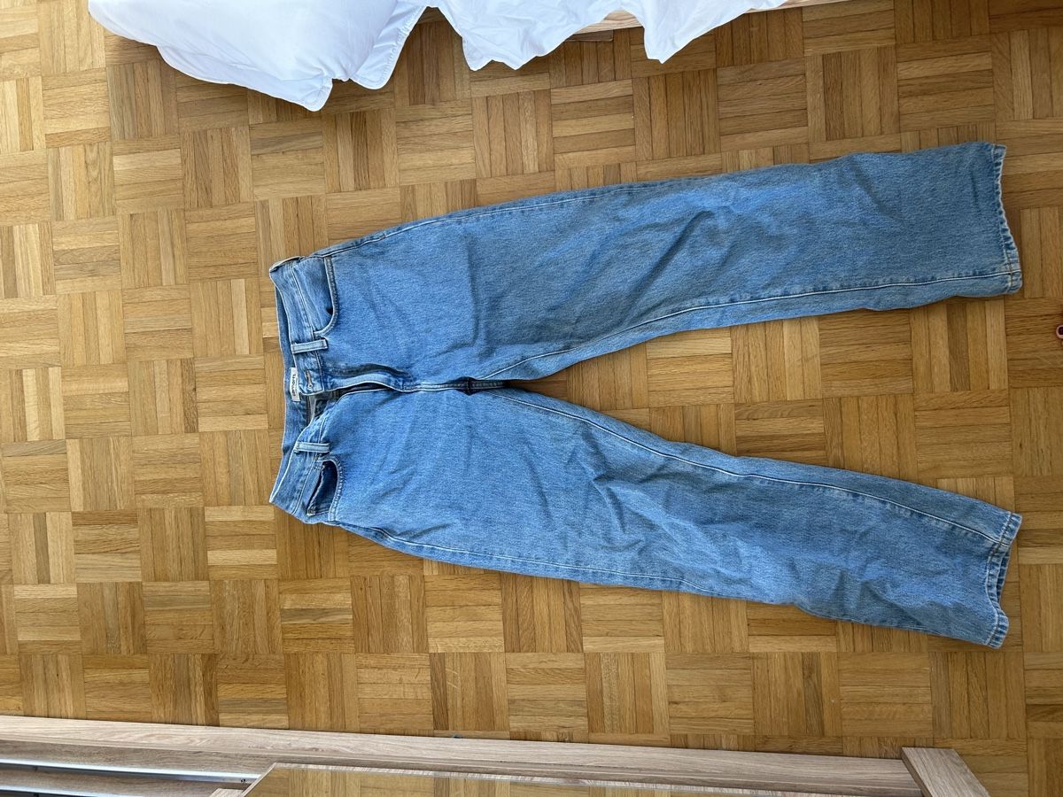Jeans: Jean bleu Carhartt  – Neu (gemäss Beschreibung) aus Lausanne von vei_9lfn