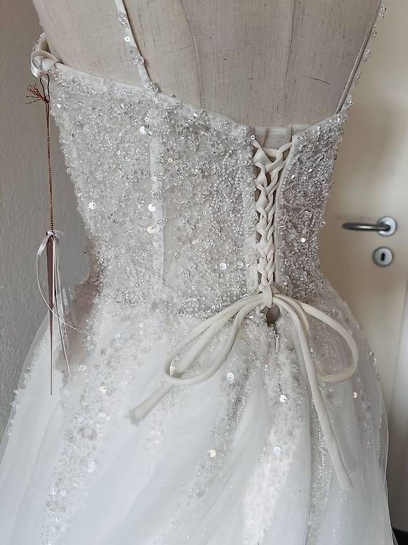 Kleider: Glitzerbrautkleid – Gebraucht aus Winterthur von Anjarys 4