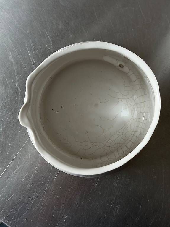 Vasen & Gefässe: White ceramic vase – Gebraucht aus Zürich von emi_j76q 2