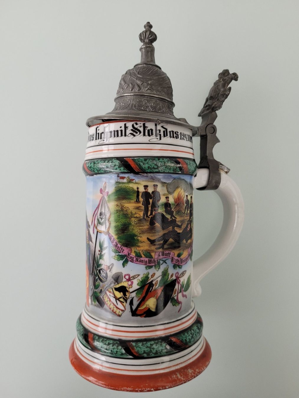 Bicchieri: Antiker Bierkrug mit Zinndeckel/ Regimentskrug. – Usato da Hagendorn venduto da hagendorna 6