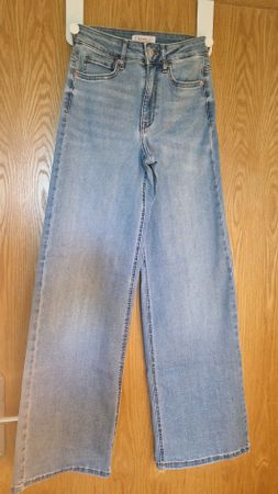 Stylische Only Jeans, Wide Leg, Grösse XS 32 Hellblau Top
