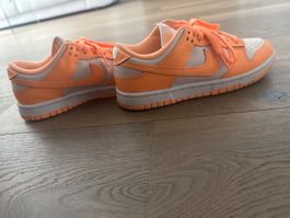 NIKE DUNK LOW PEACH CREAM