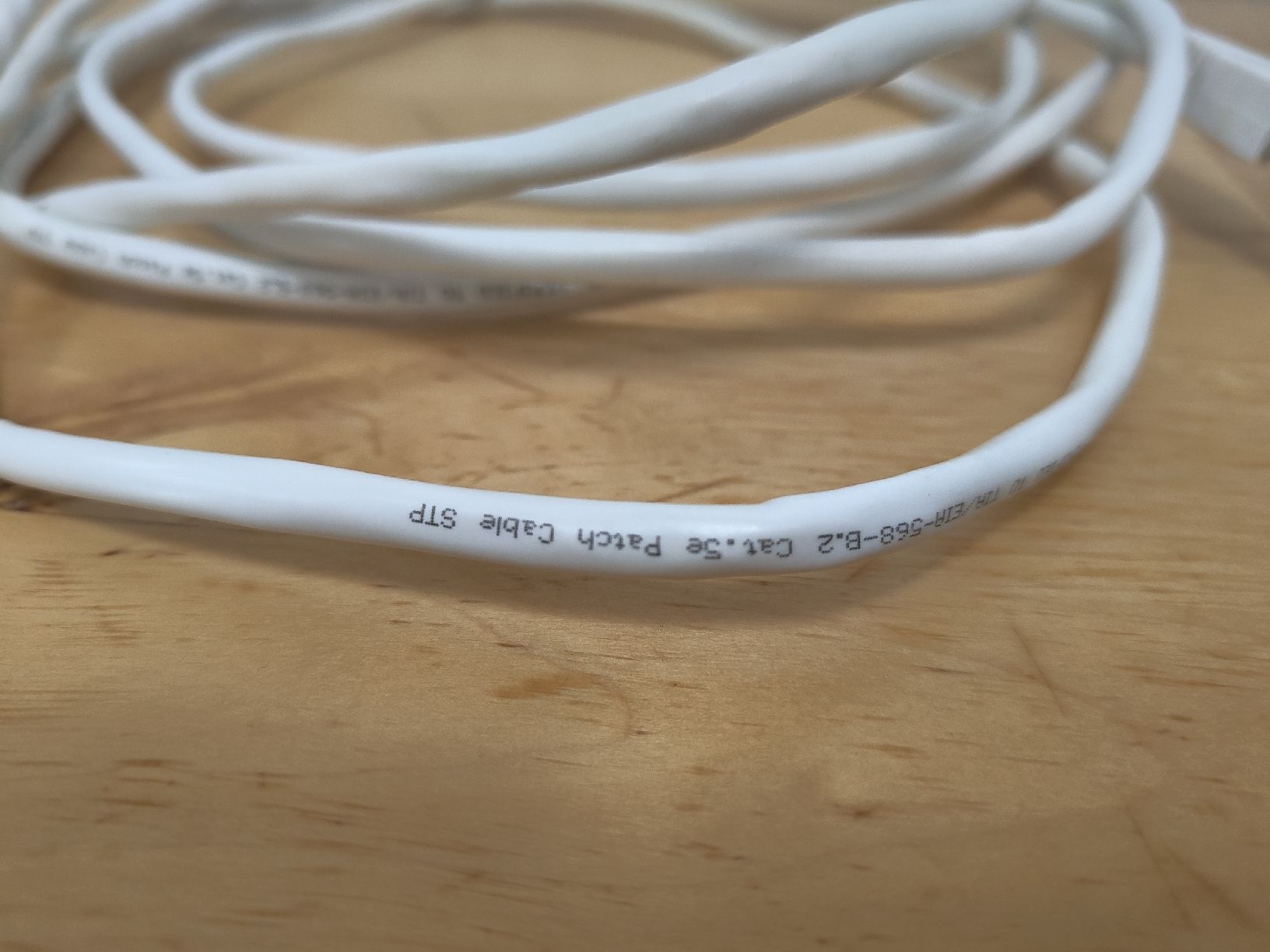 Kabel: Patchkabel, weiss, 3m, cat5e – Gebraucht aus Emmenbrücke von BlSi 1