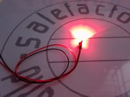Flachkopf-LED 3mm verkabelt 12V, rot