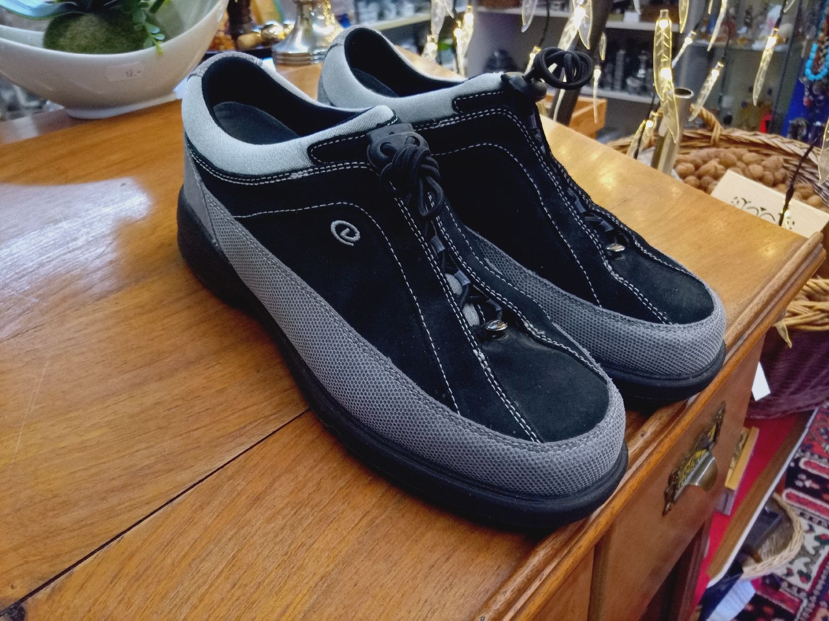 Scarpe da donna: Dexter Golfschuhe Gr. 37 Schuhe Damen – Usato da Reiden venduto da Zofi-Brocki 3