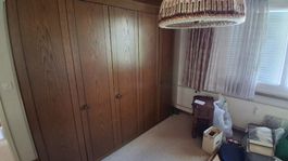 Grosser Kleiderschrank Holz dunkel guter Zustand
