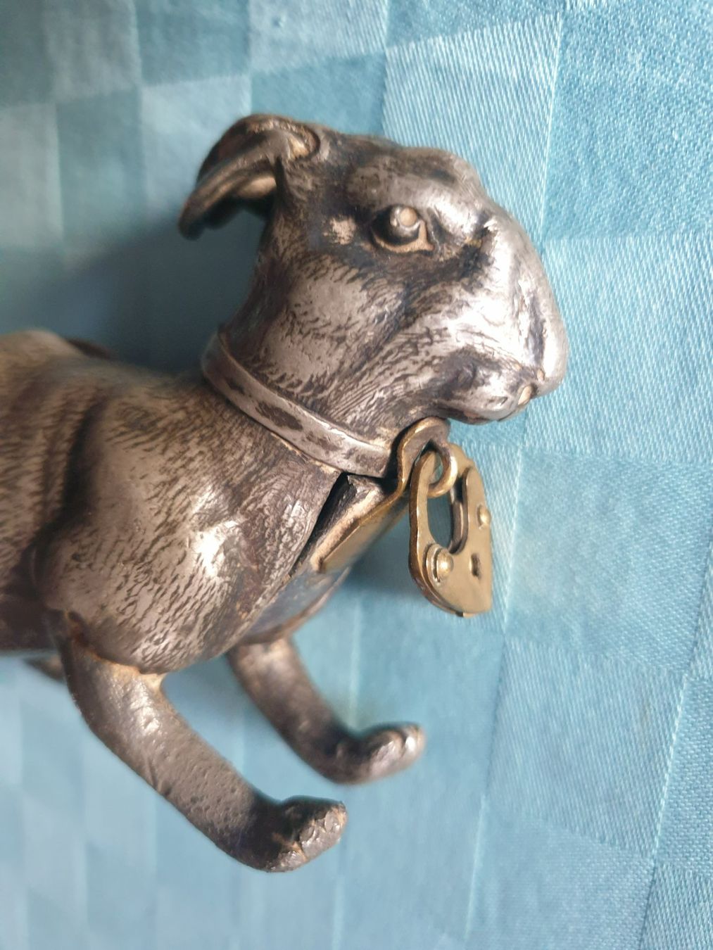 Tirelires: Antike Trick-Spardose Hase Guss Messing-Schloss um 1900 – D'occasion à Mörschwil par spirspi 4
