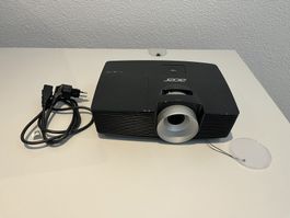 Acer Beamer X113H Projektor 1h Laufzeit