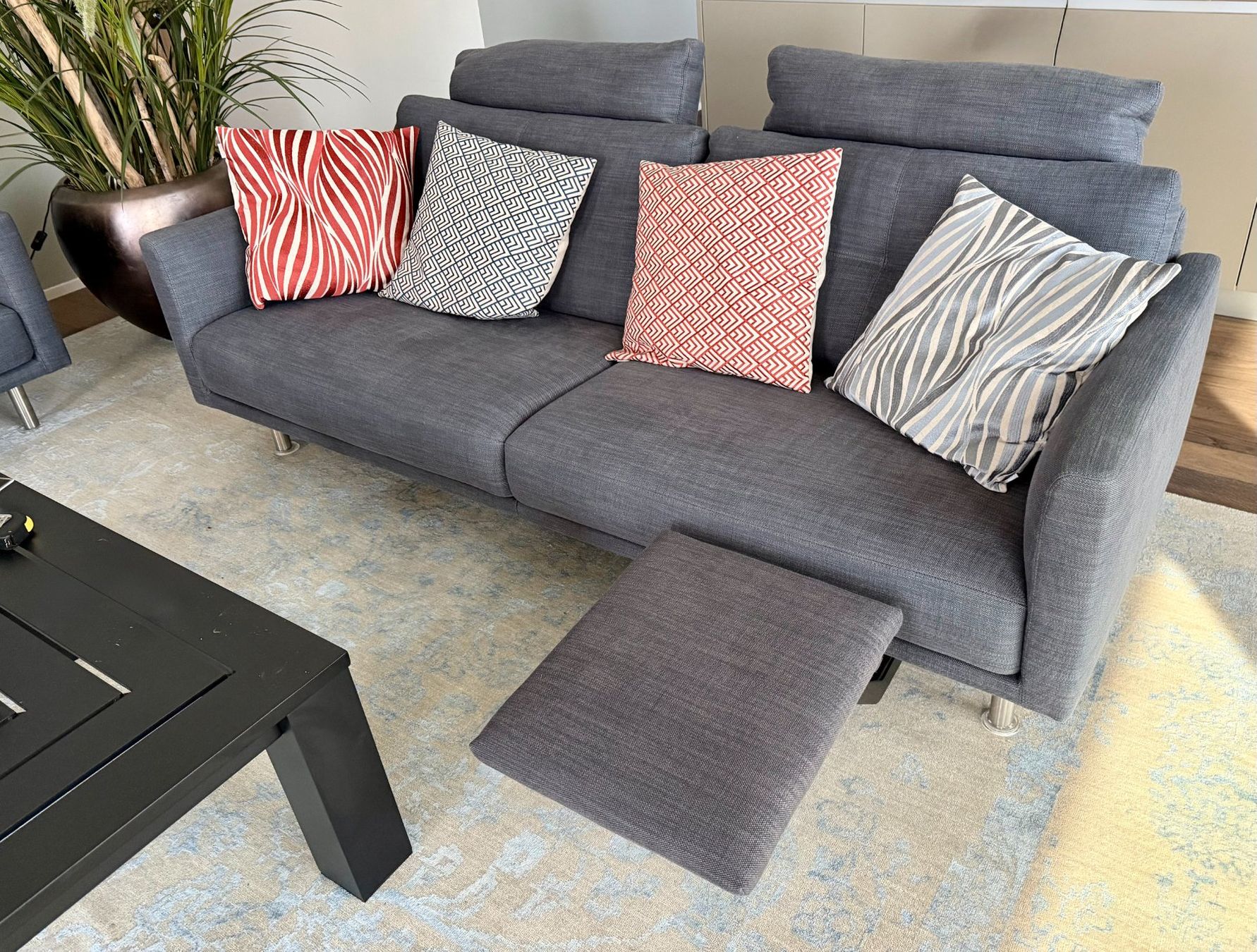 Pfister Divani: Designer Sofa Set (4er und 2er) Pfister – Usato da Zürich venduto da Pokfulam 1
