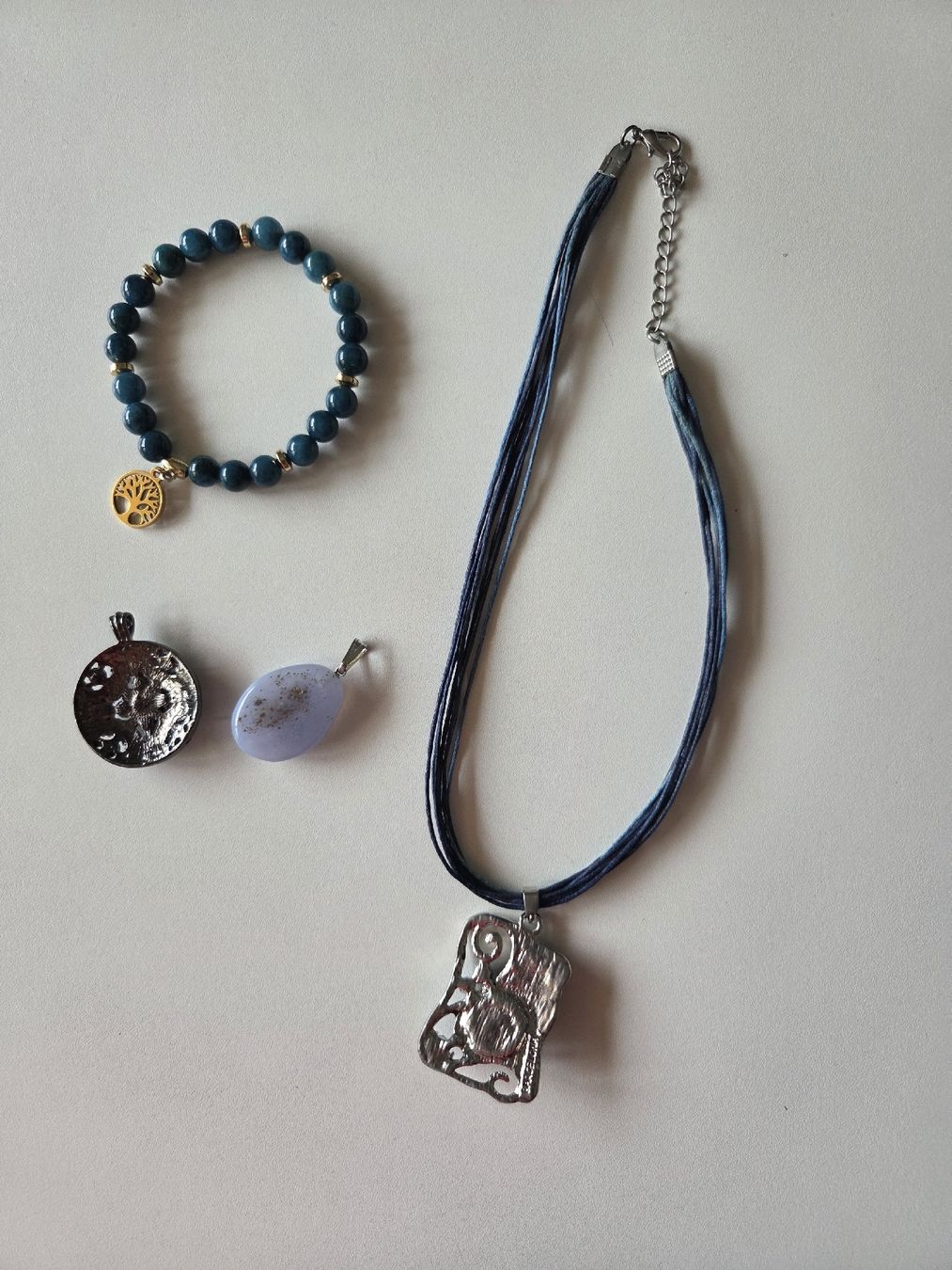 Altri gioielli: 4teiliger spezieller Modeschmuck in Blautönen – Usato da Bassersdorf venduto da Lara049 5