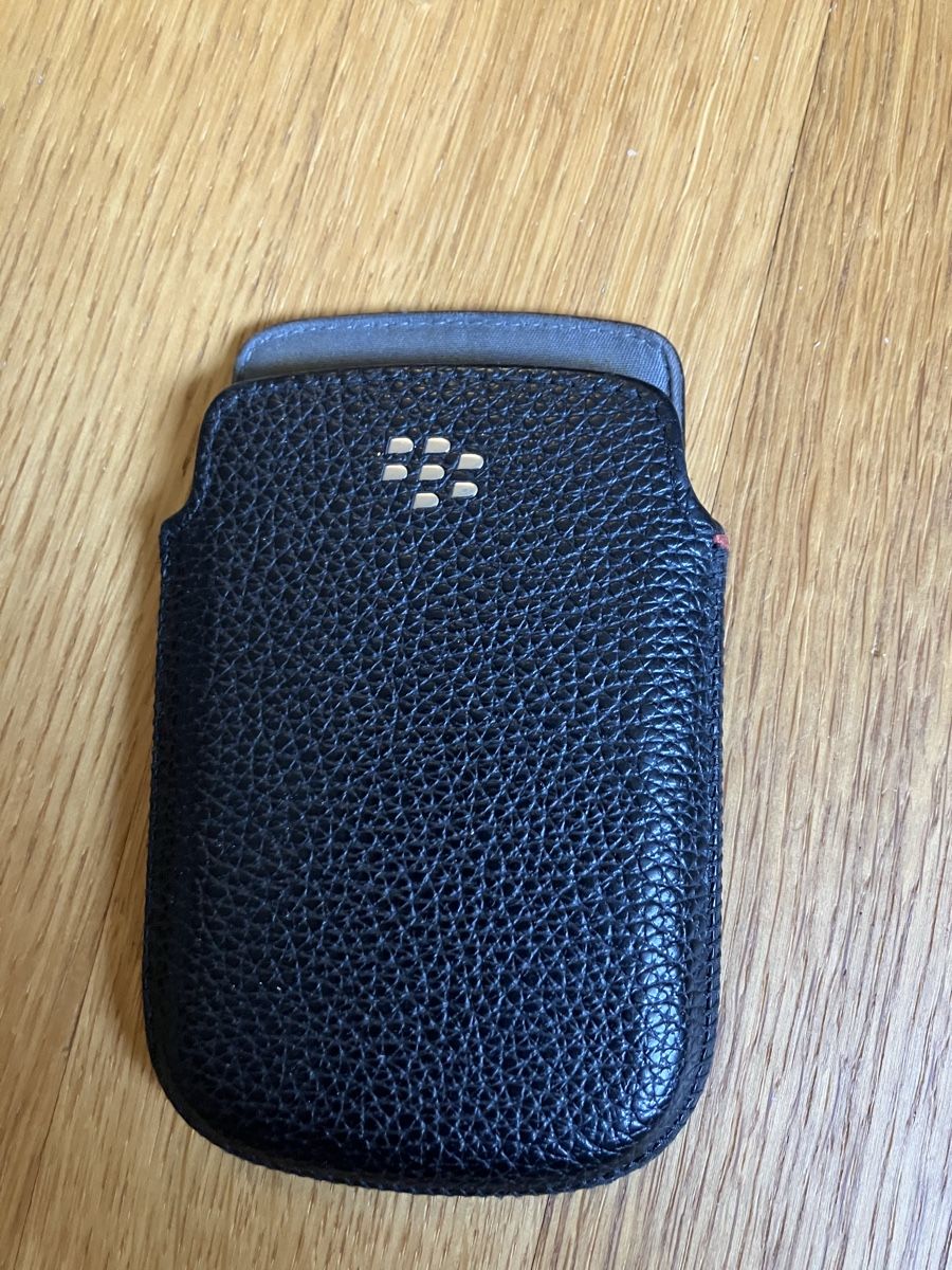 Altro in  Abbigliamento & Accessori: BlackBerry Bold 9900 Etui – Usato da Riehen venduto da Grayje4