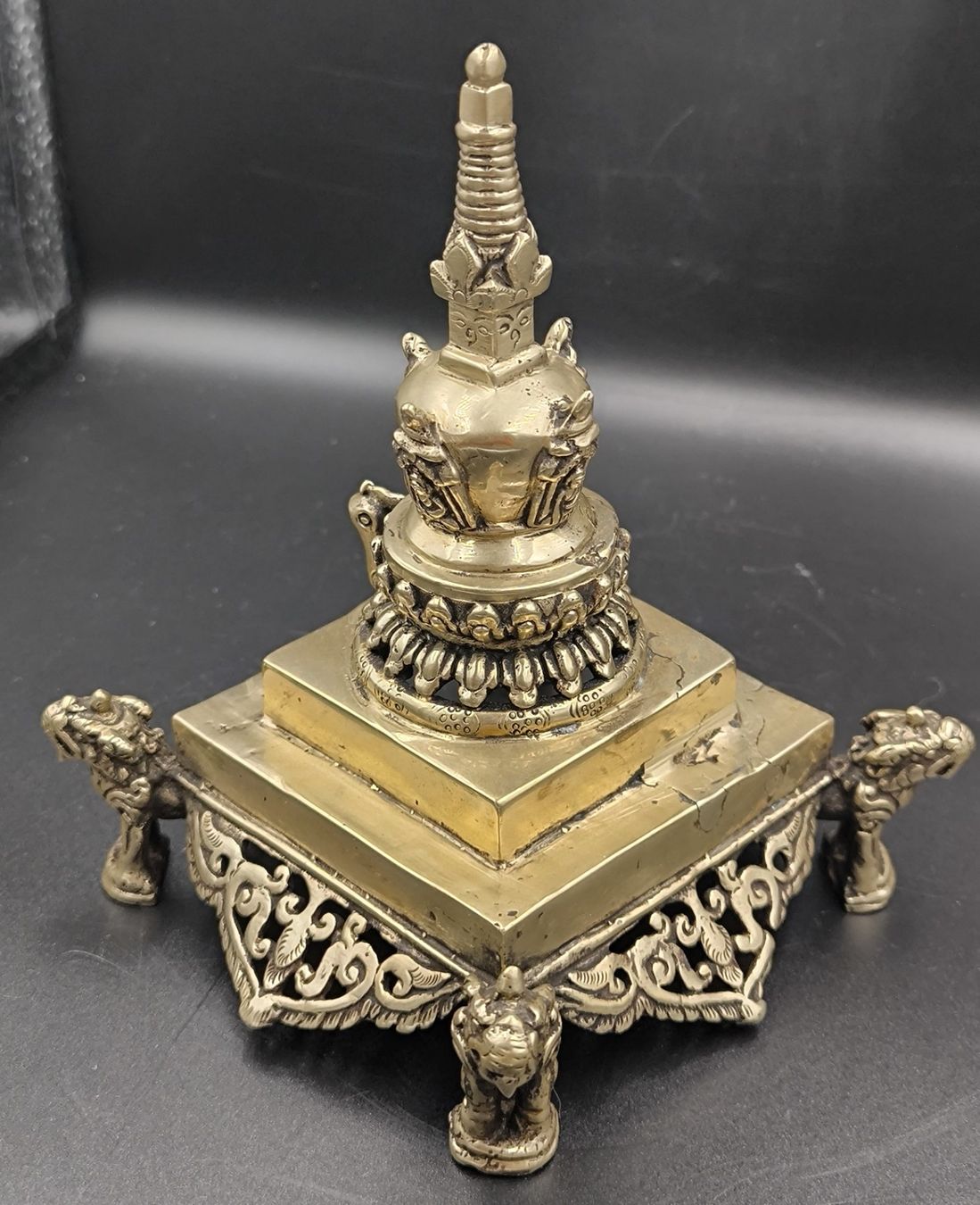 Skulpturen & Statuen: Buddhistische Stupa, Material Messing? – Gebraucht aus Rorschacherberg von snOOpydOg11 1