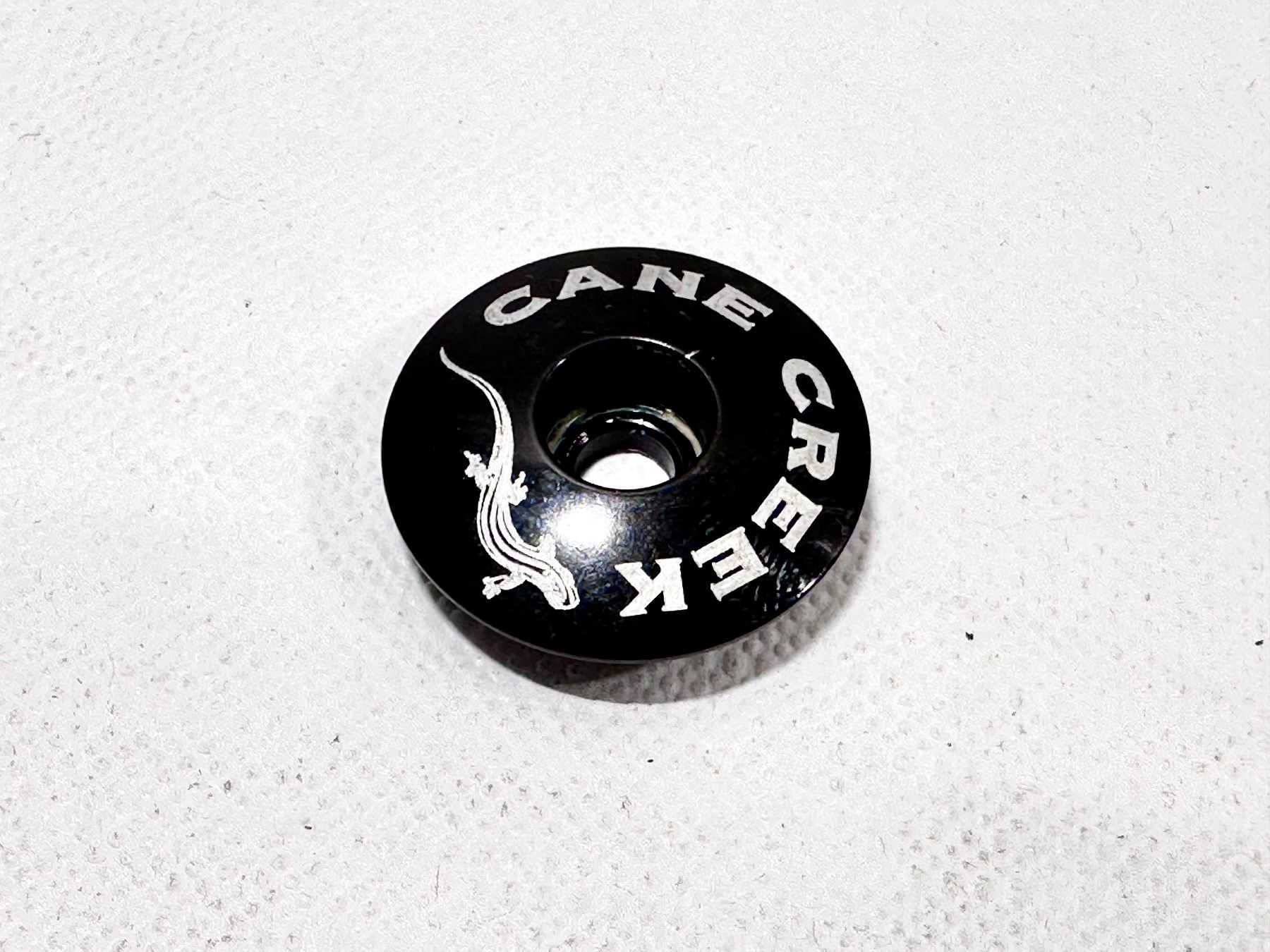 Pezzi di ricambio: CANE CREEK ahead top cap 1 1/8" neuwertig – Usato da Luzern venduto da bikeandbeltcom