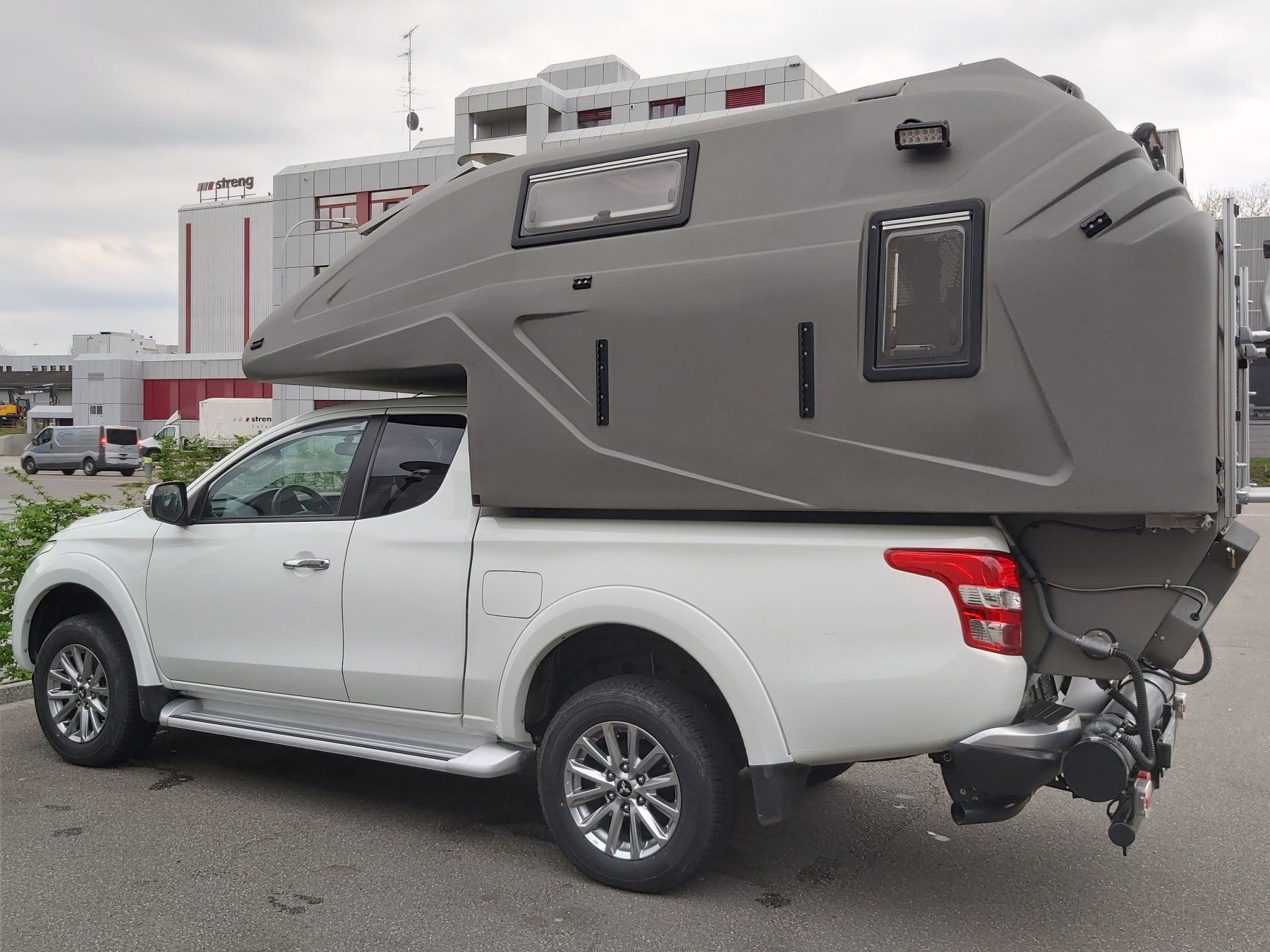 Veicoli da campeggio: Mitsubishi L200 mit Geocamper Wohnkabine – Usato da Dielsdorf venduto da CH-Dieli 3